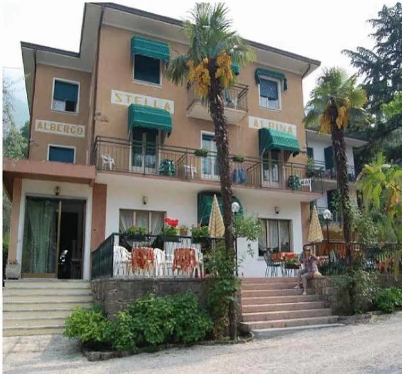 מאלצ'סינה Hotel Stella Alpina