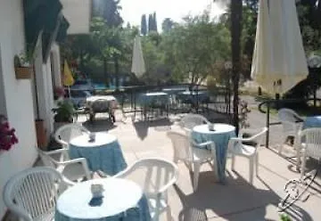 מאלצ'סינה Hotel Stella Alpina איטליה